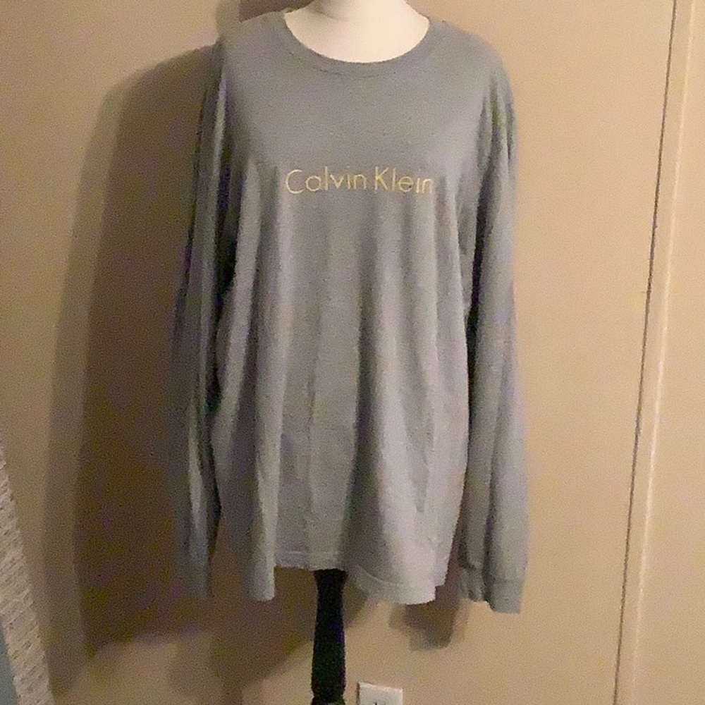 Long sleeve shirt